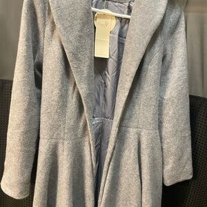 Sophisticated Gray Trench Coat with Wool-Like Texture